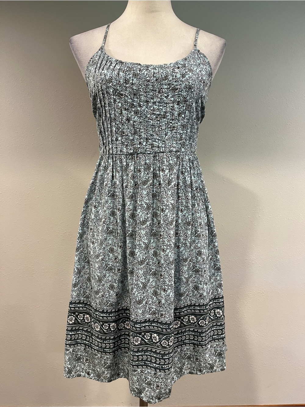 Old Navy teal Smocked mini‎ Sundress size small petite